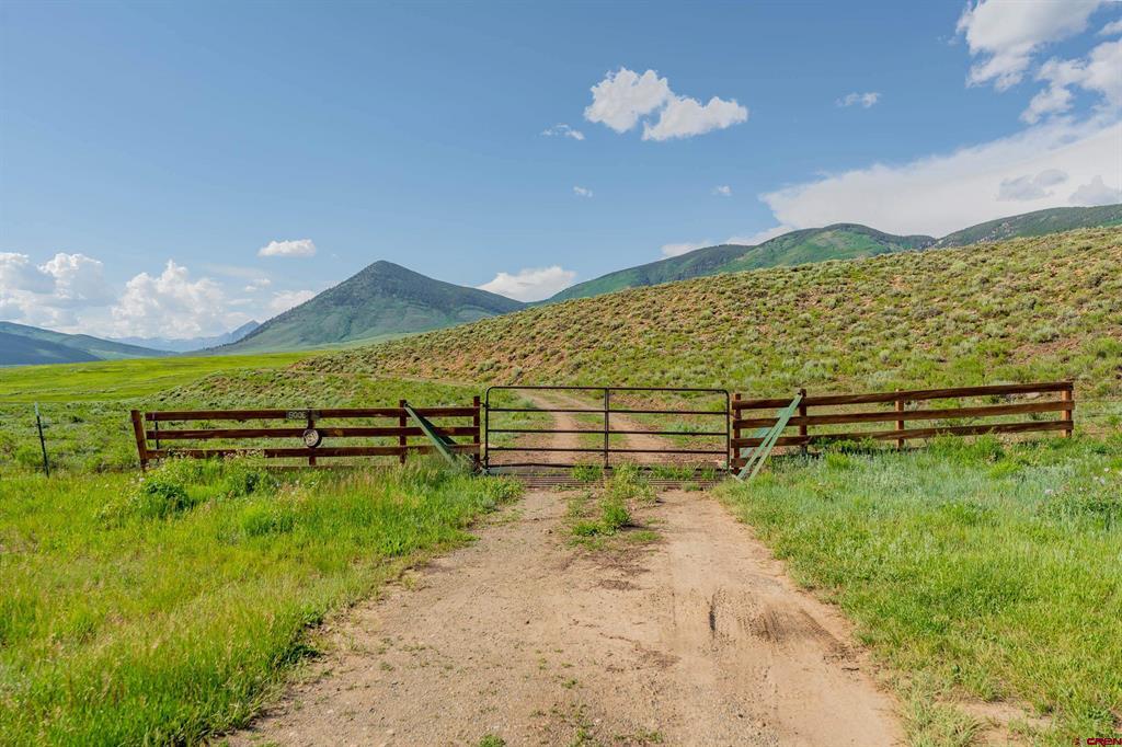 1501 County Road 813 Almont, CO 81210