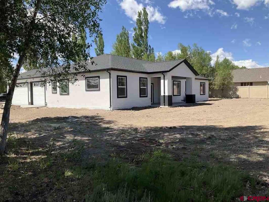 606 Cottonwood Drive Alamosa, CO 81101