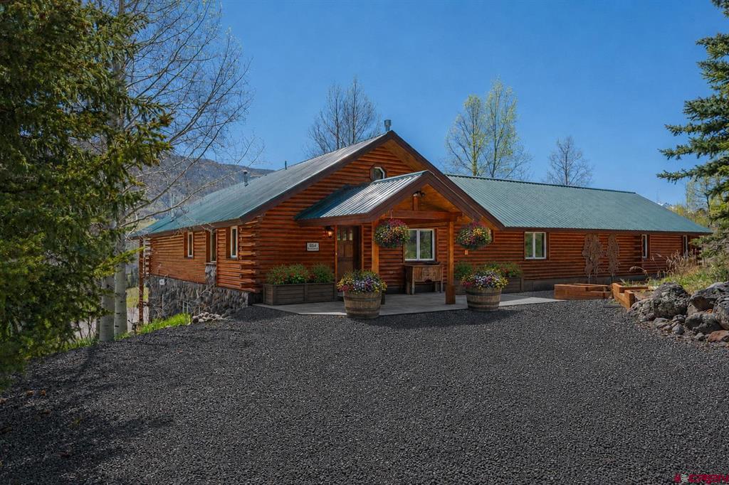 684 Falcon Way Cimarron, CO 81220