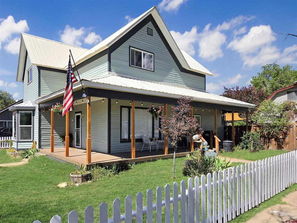 207 N Main Street Mancos, CO 81328