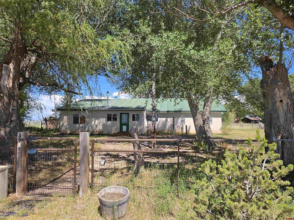 429 County Road 10 S Alamosa, CO 81101