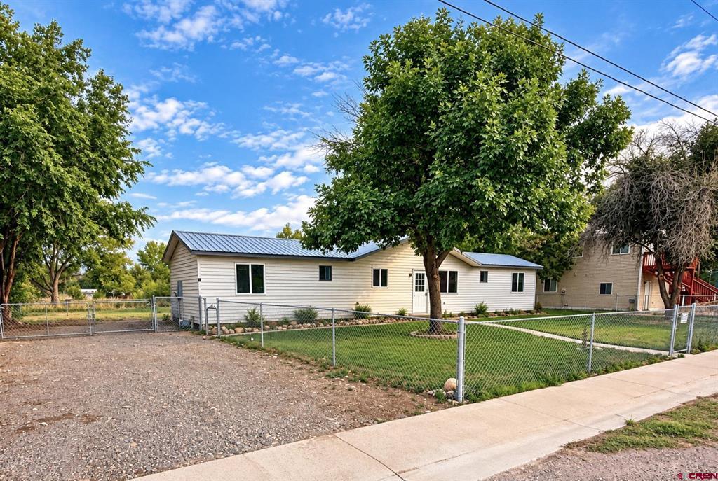 420 S Coffman Lane Olathe, CO 81425