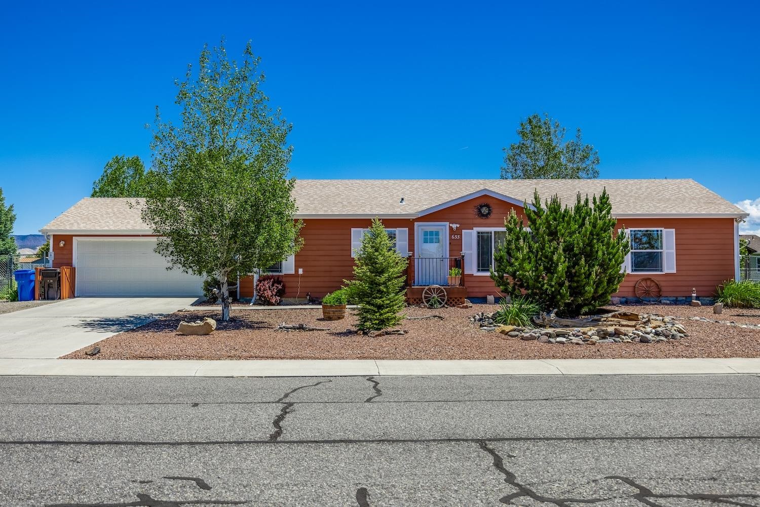 633 Golden Drive Montrose, CO 81401