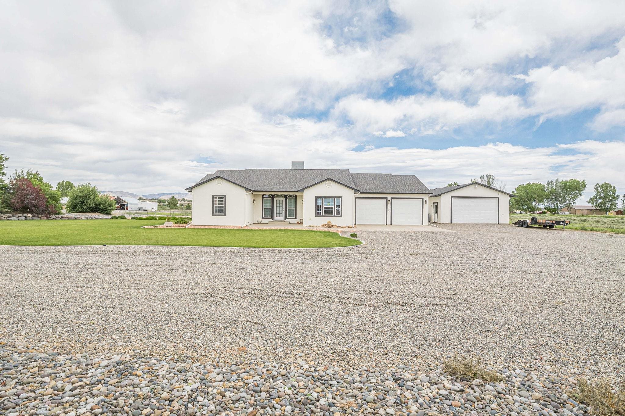 1266 14 Road Loma, CO 81524