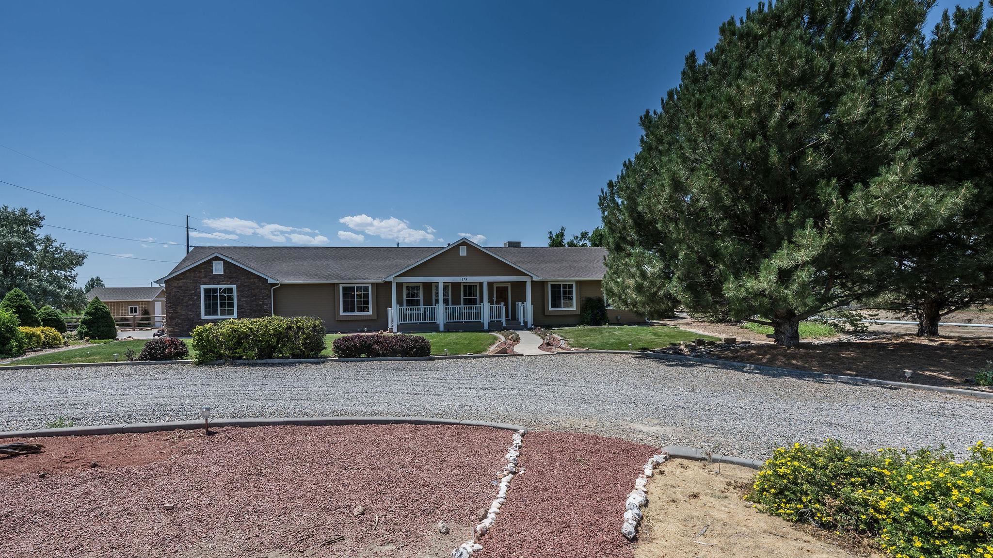 1675 P Road Loma, CO 81524