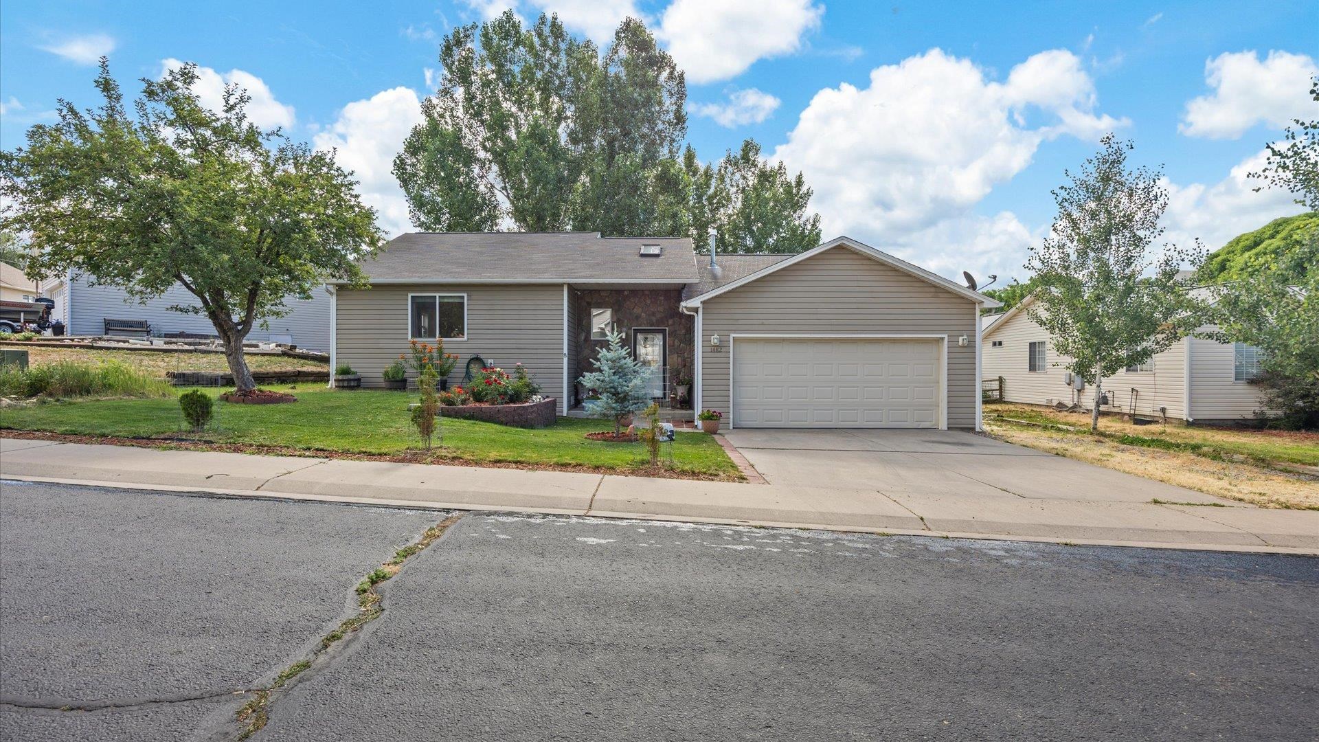1482 Graham Court Rifle, CO 81650