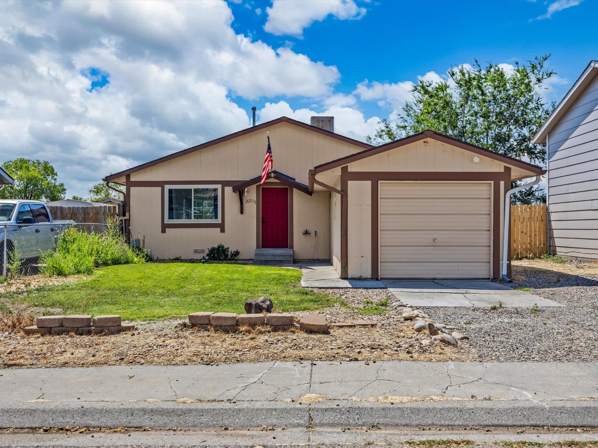 3211 1/2 Bunting Avenue Clifton, CO 81520
