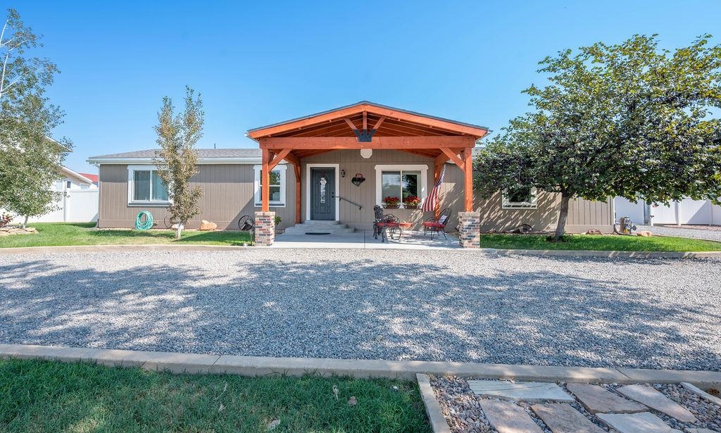 3214 E Road Clifton, CO 81520